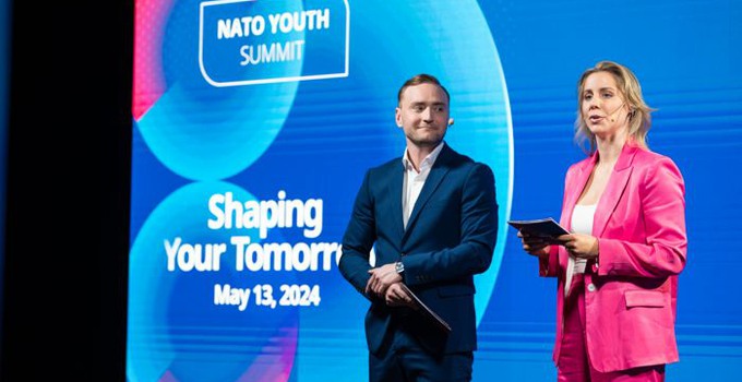 Carl Johan Skoog and Sarah Franzén, students at the Swedish Defence university, was Masters of Ceremony when the fourth edition of Nato Youth Summit  was launched in Stockholm. Photo: Anders G Warne.